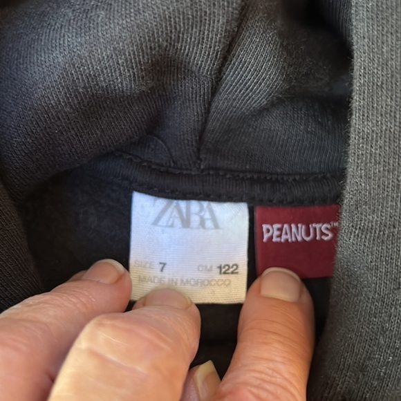 Zara Snoopy Artist Black Hoodie - Picture 4 of 8